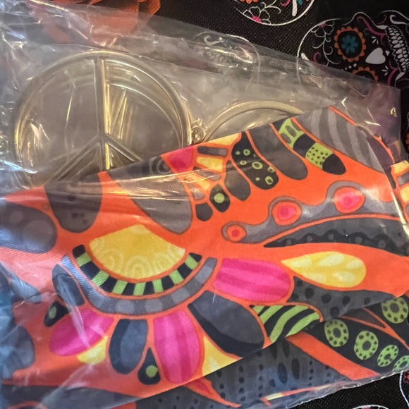 🆕 Spirit Adult 60s Hippie Jumpsuit Costume - Picture 11 of 17